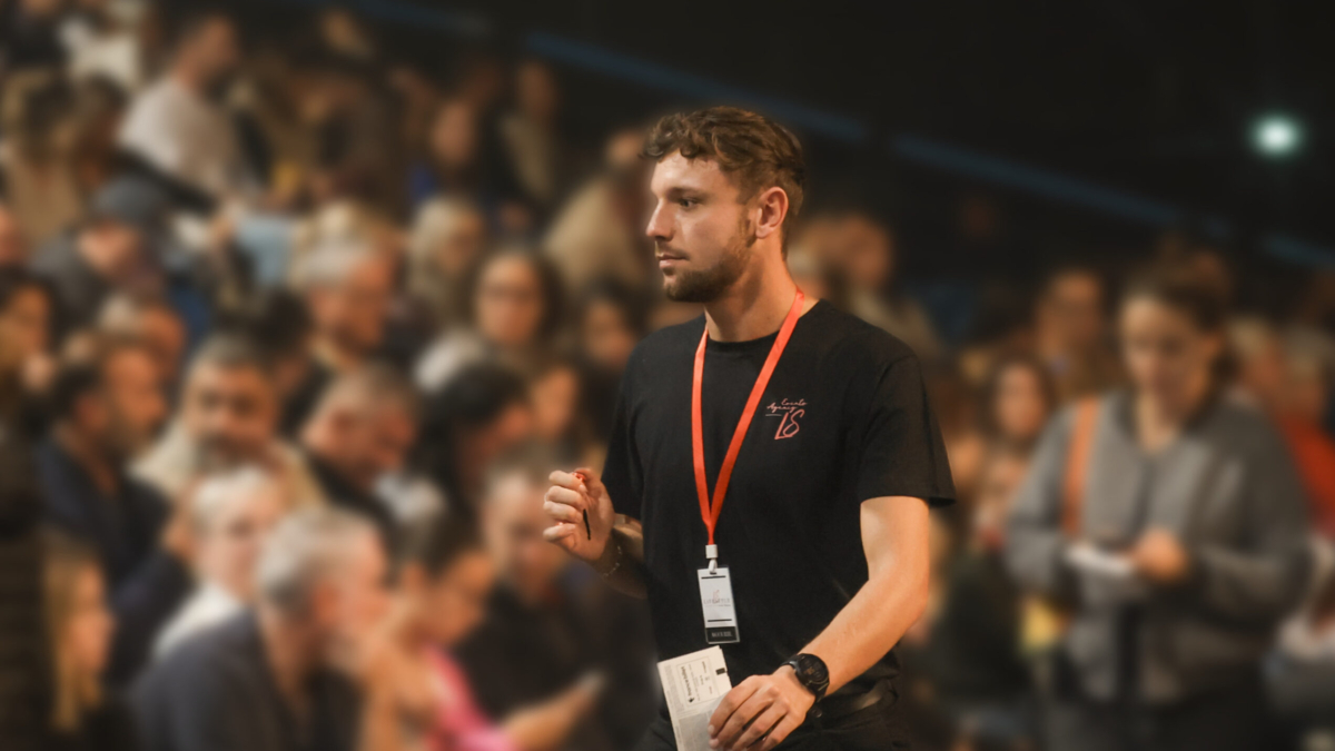 DDD42A21-4B32-44E5-B8A5-C702F9A73FE8